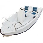 Лодка LAKER 410 пластиковая моторно-гребная белая с креслами и консолью