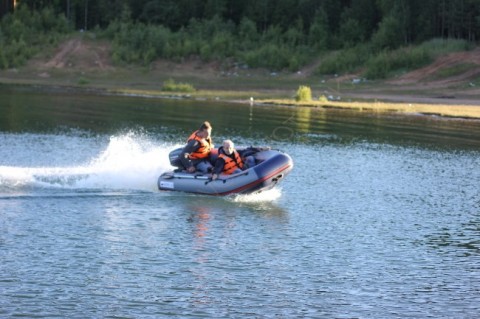 Надувная лодка Grouper 330S