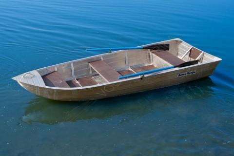 Алюминиевая лодка WYATBOAT Вятка-профи 32