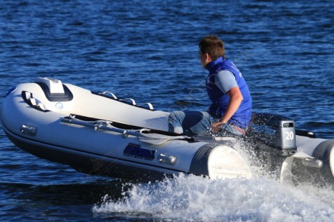 Лодка надувная RIB Stormline 310 ( no console )
